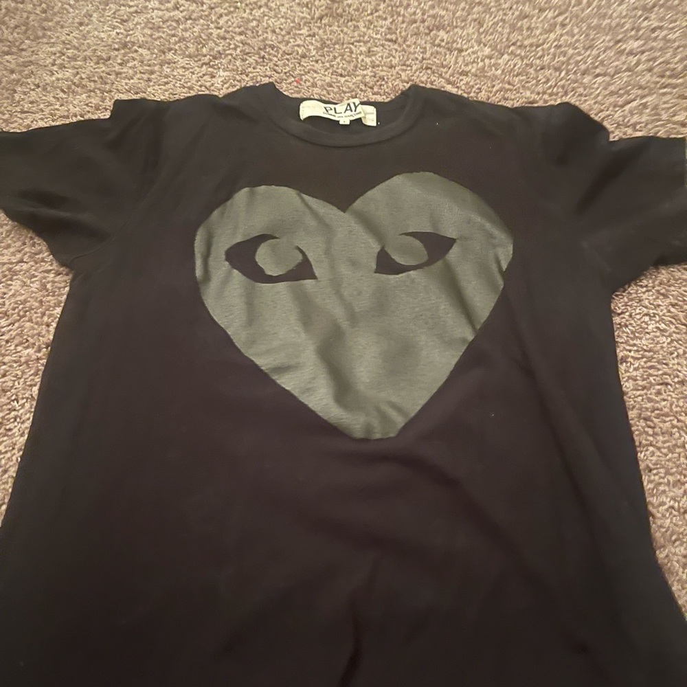 Play tshirt